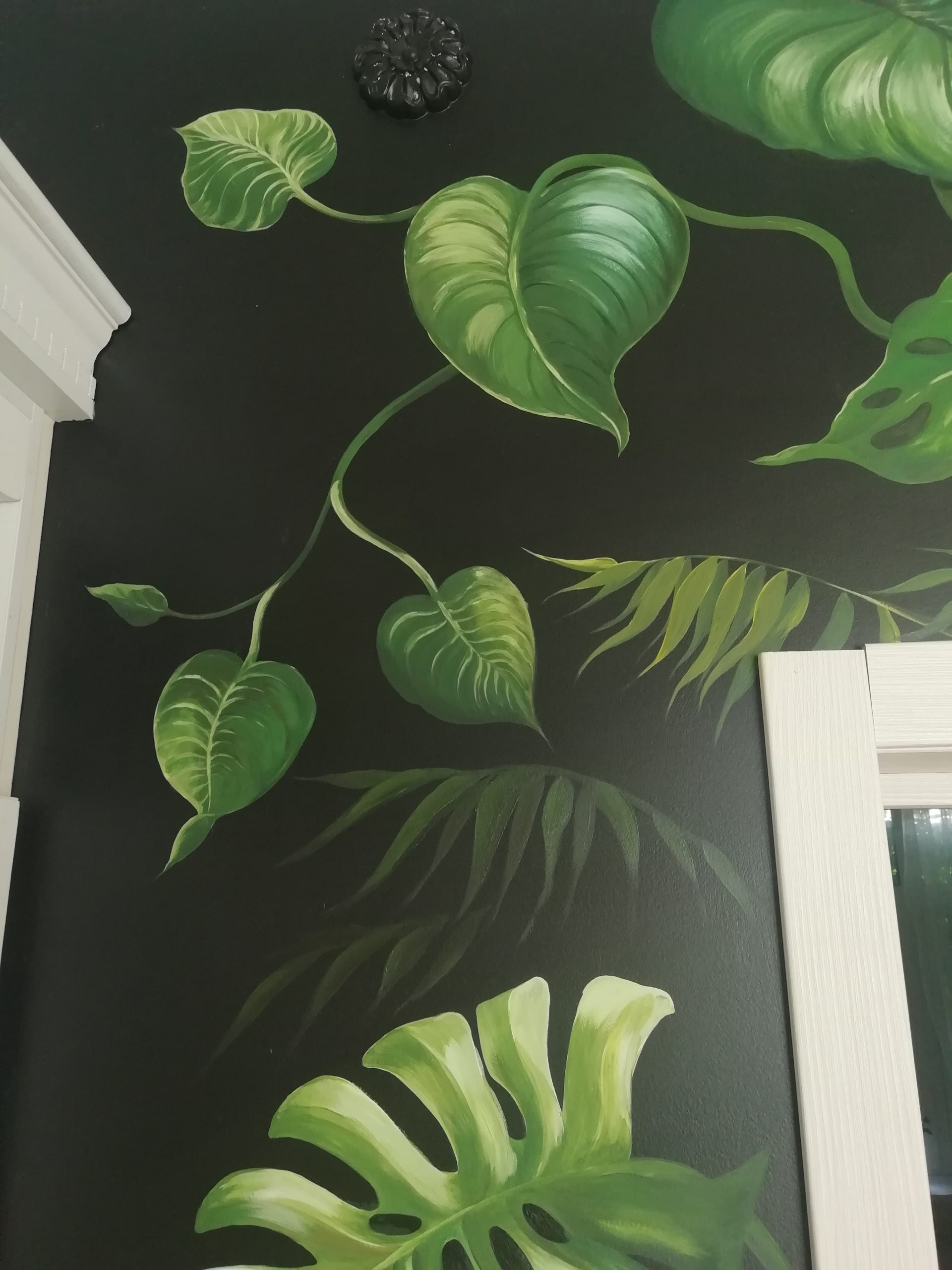 Роспись стен листья
